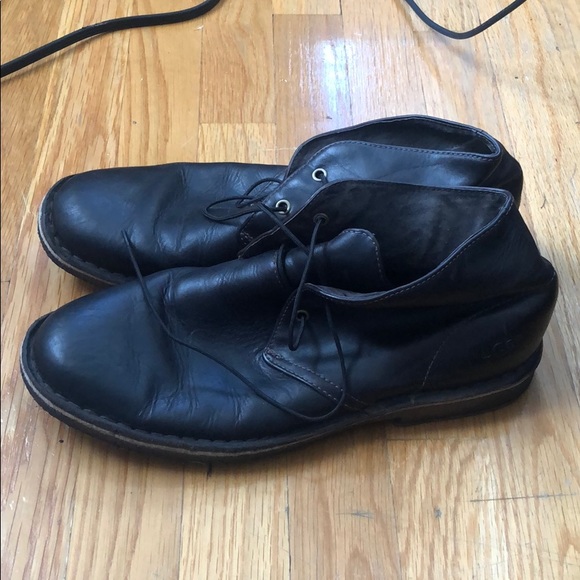 UGG Men’s Chukka Boot—Fleece-Lined - Picture 2 of 8